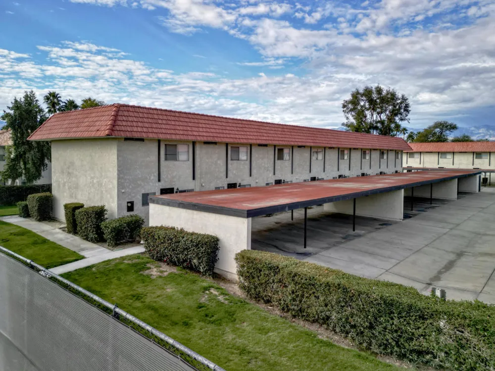 40215 Harris Lane Palm Desert, CA 92211