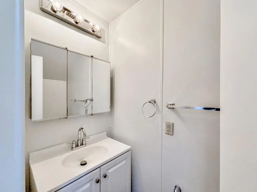 40215 Harris Lane Palm Desert, CA 92211