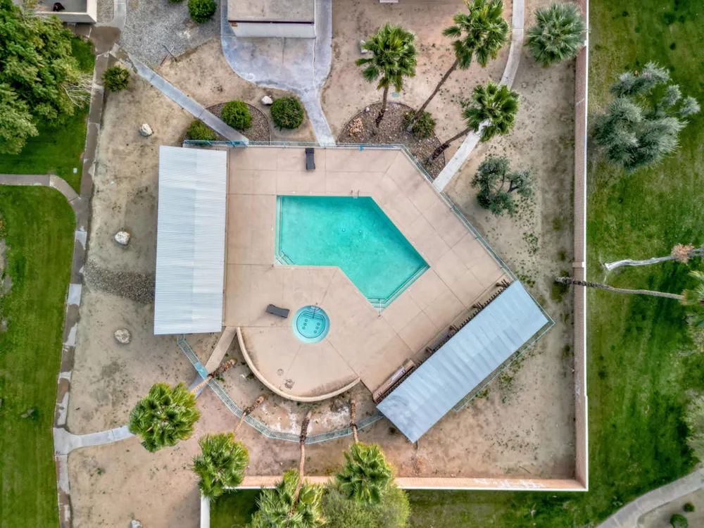 40215 Harris Lane Palm Desert, CA 92211