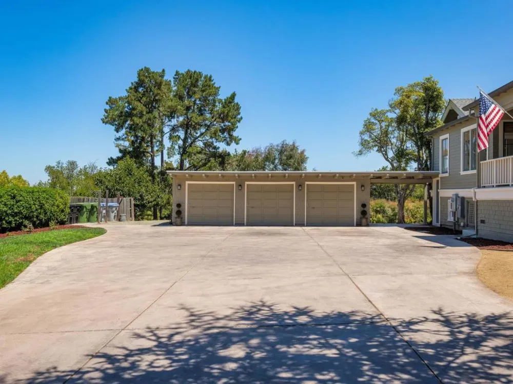 730 Mora Drive Los Altos, CA 94024