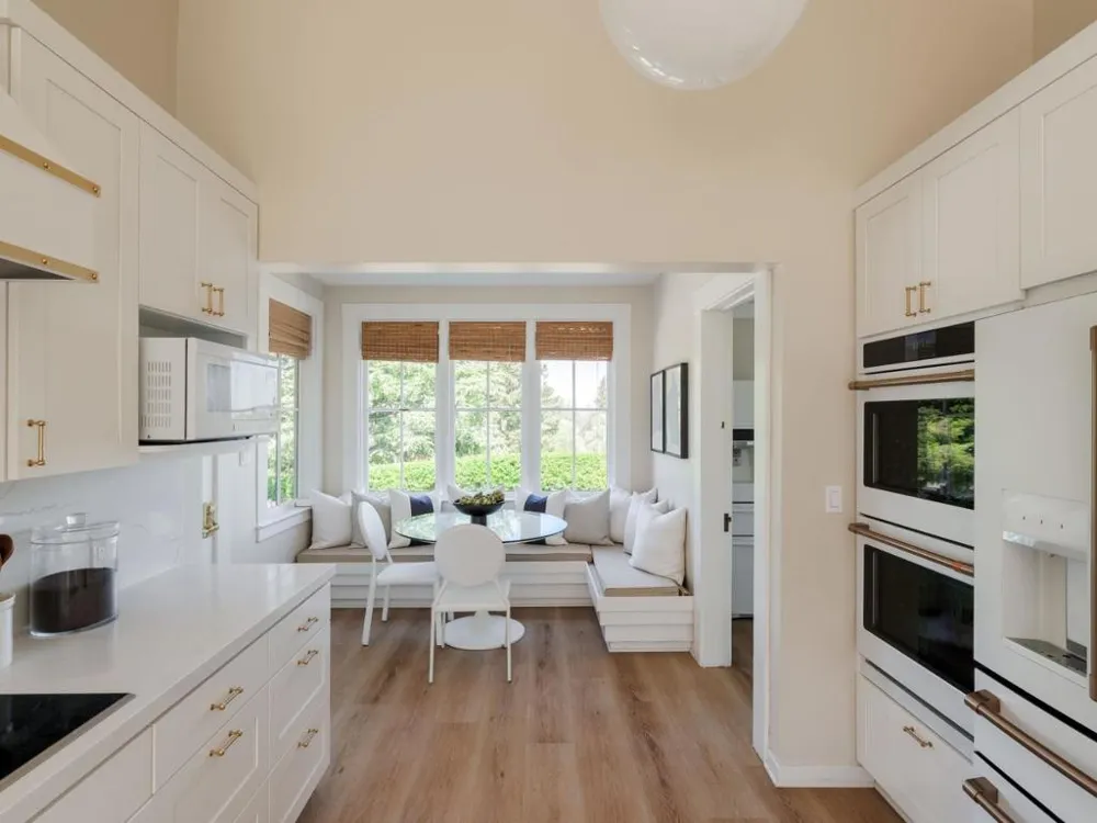 730 Mora Drive Los Altos, CA 94024