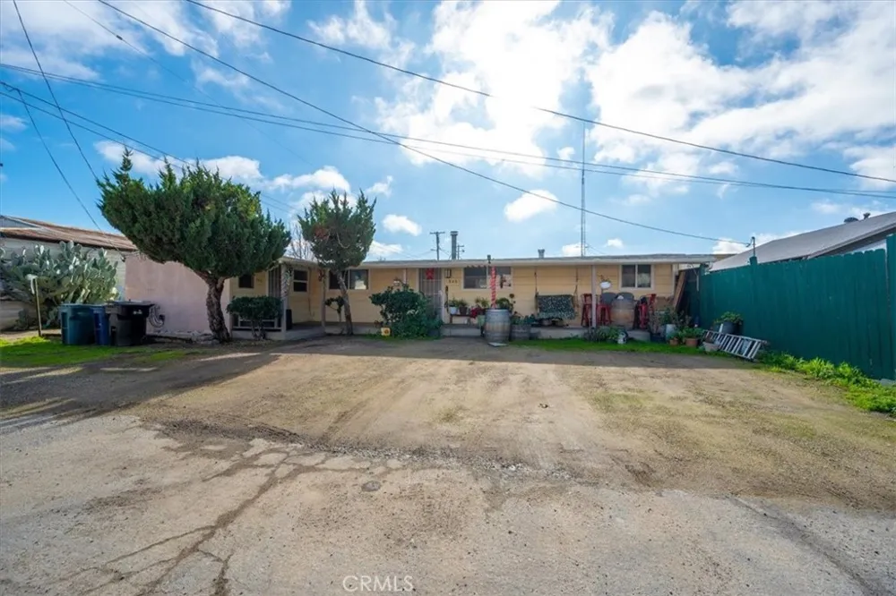 346 12th San Miguel, CA 93451