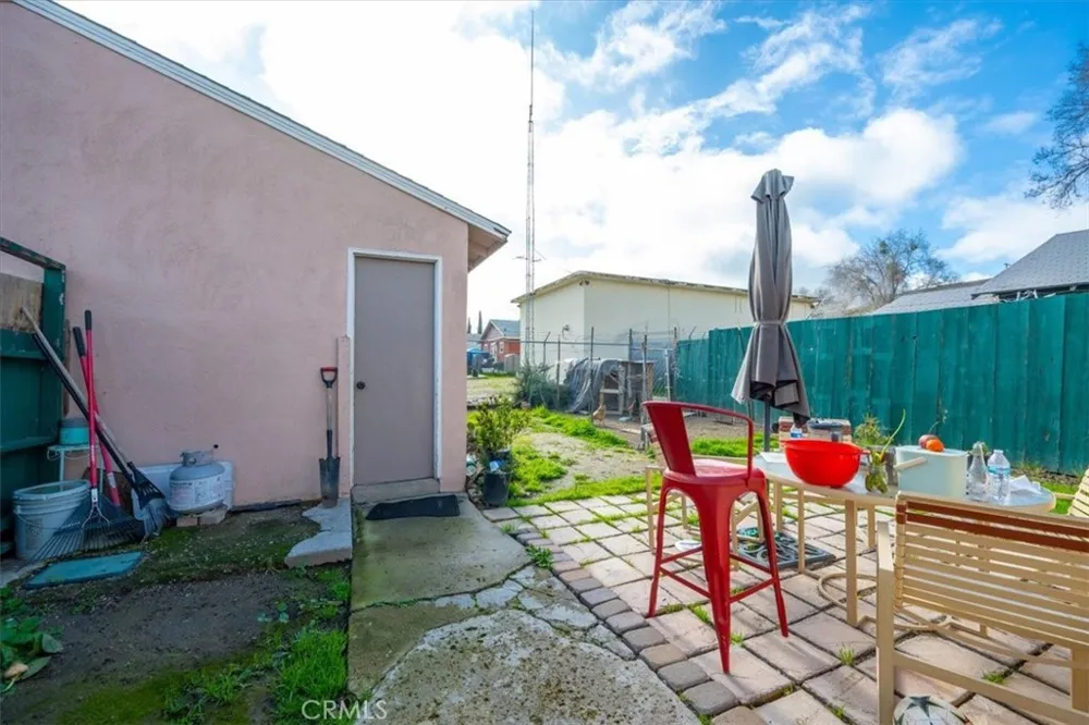 346 12th San Miguel, CA 93451