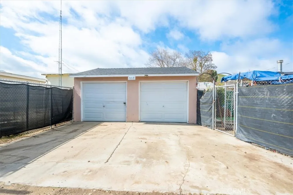 346 12th San Miguel, CA 93451
