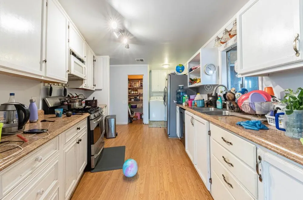 10050 Reese Circle Salinas, CA 93907