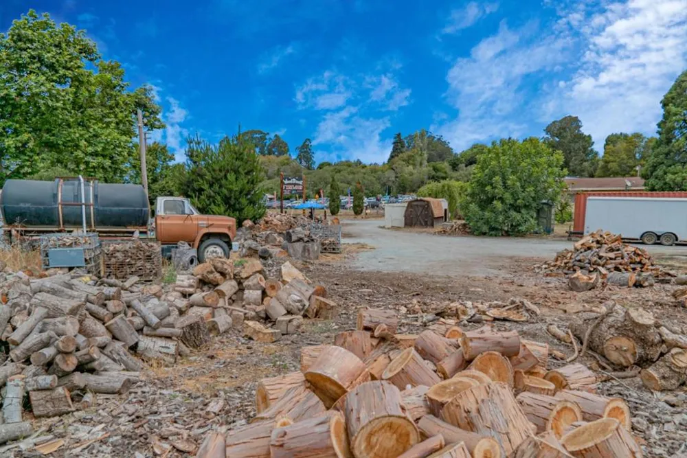 10050 Reese Circle Salinas, CA 93907