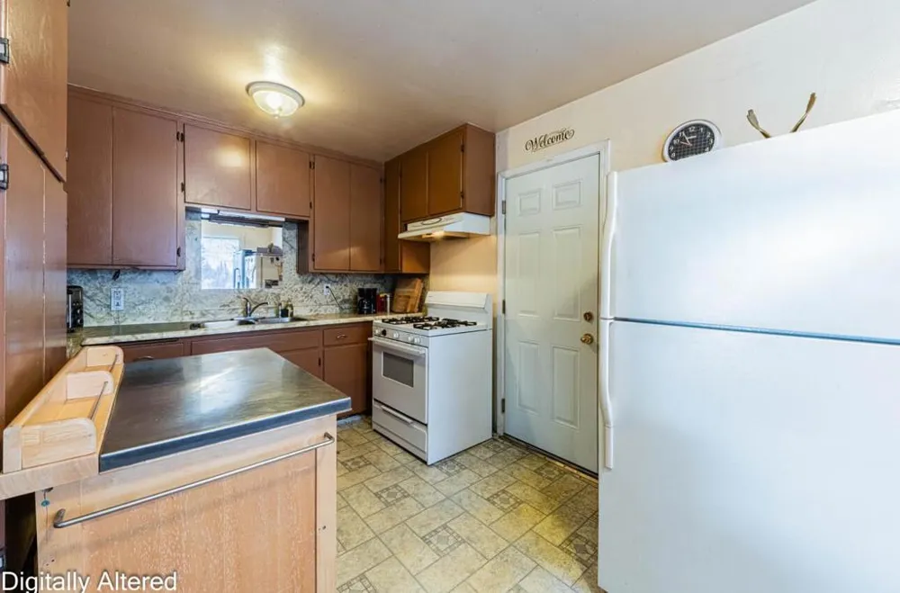 10050 Reese Circle Salinas, CA 93907