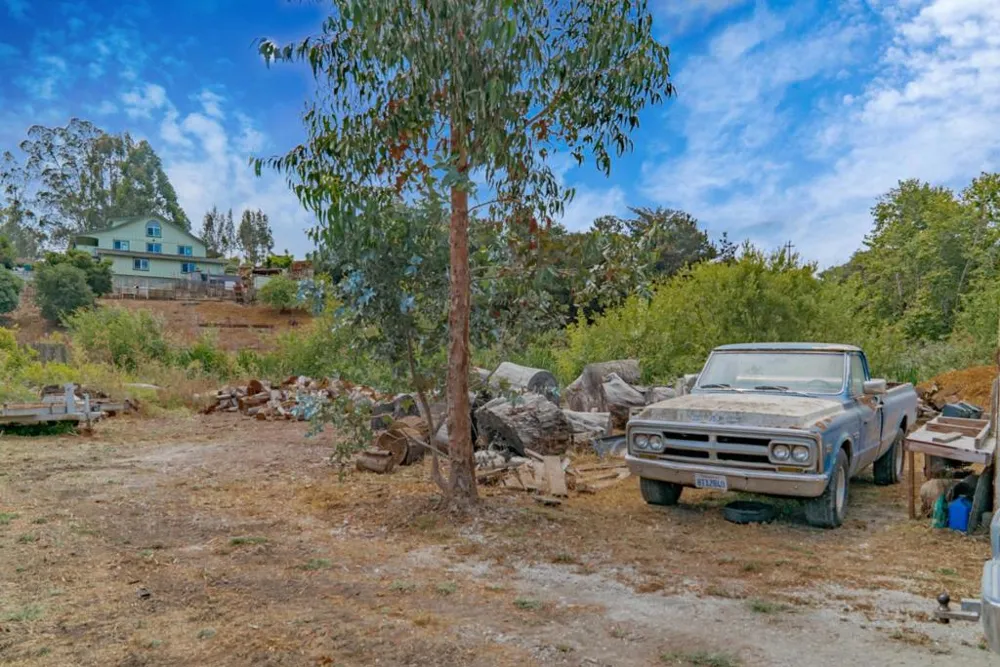 10050 Reese Circle Salinas, CA 93907