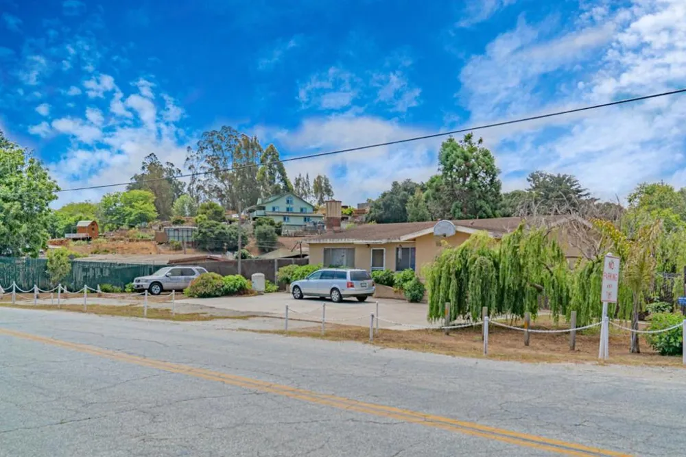 10050 Reese Circle Salinas, CA 93907