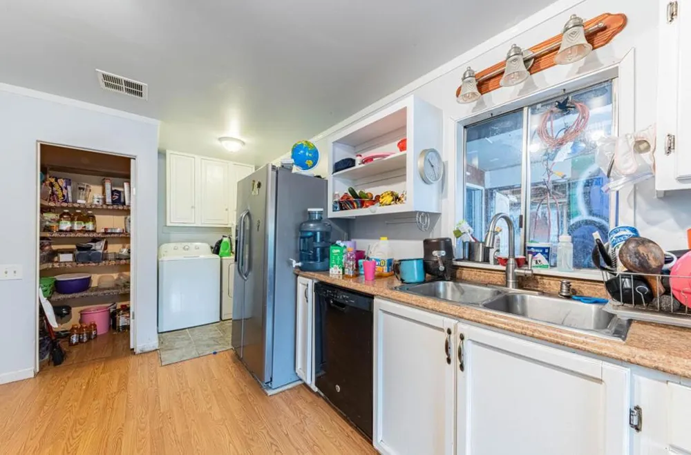 10050 Reese Circle Salinas, CA 93907