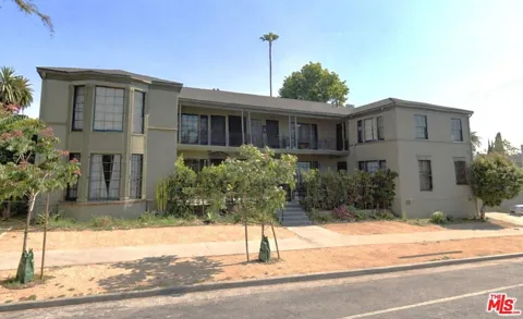 4950 Beverly Boulevard #4950 1/2