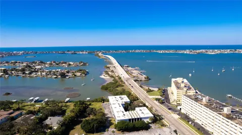 50 HARBOR VIEW LANE #11