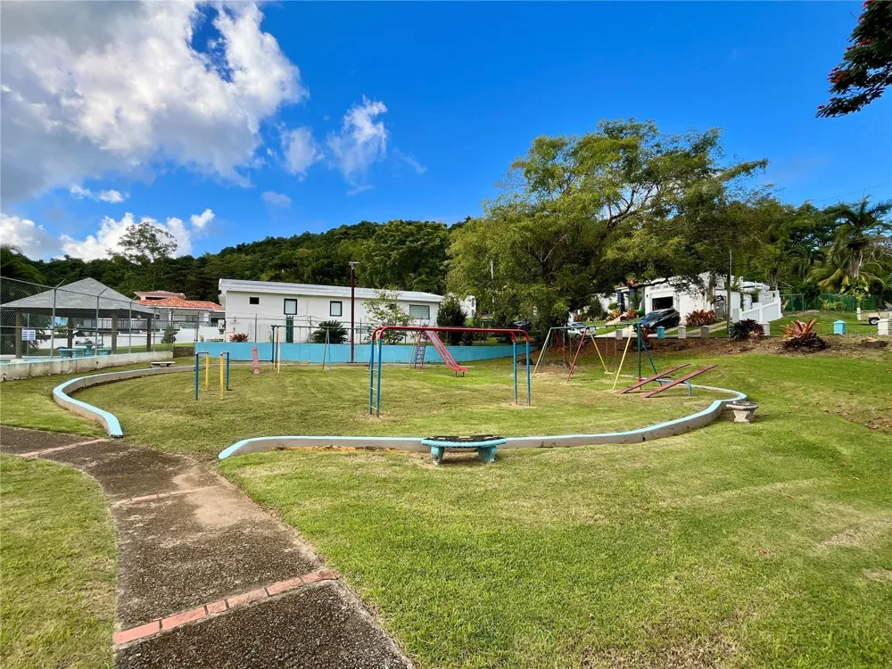 Urb. Villas de Luquillo C 15 Luquillo, PR 00773