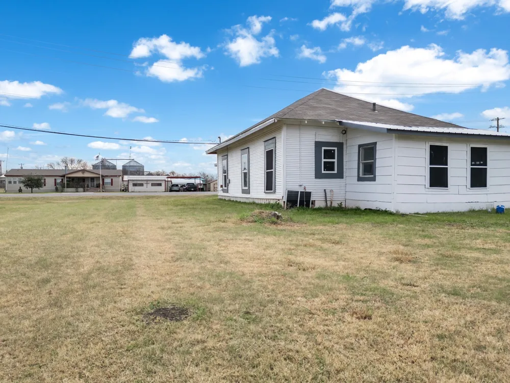 Address Not Shown Malone, TX 76660