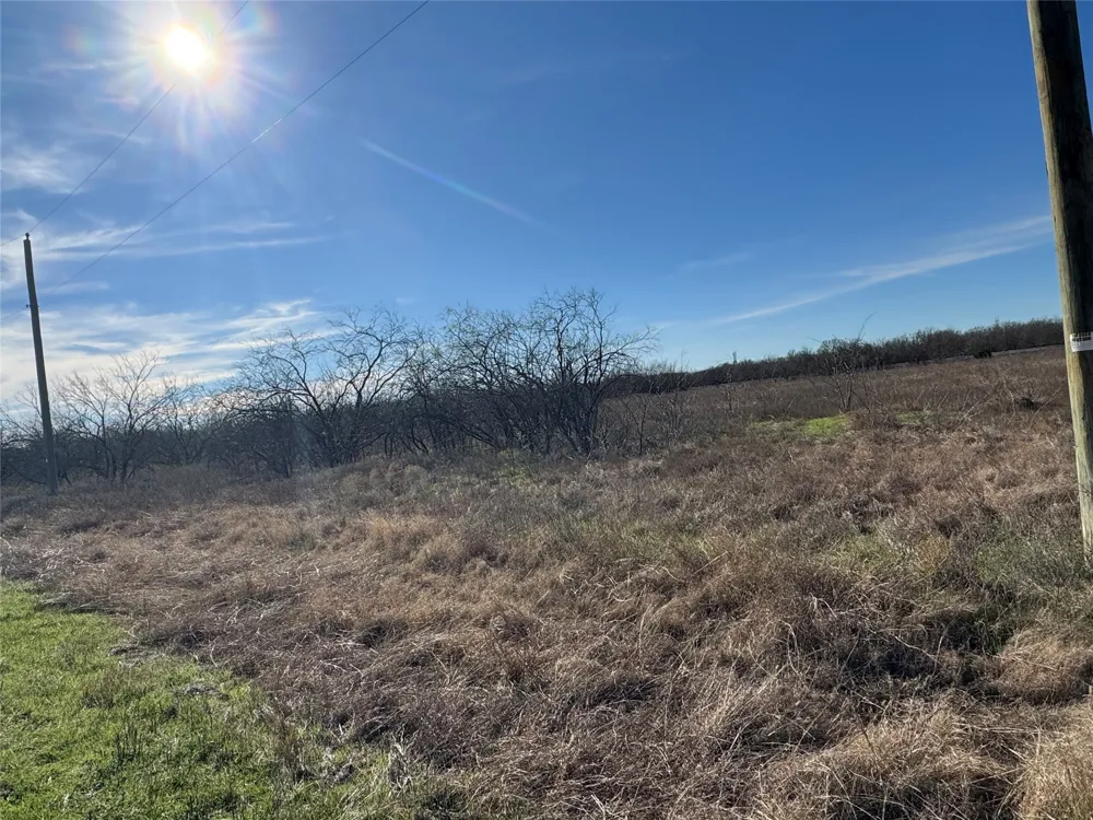 2 Boren Private Road Wortham, TX 76693