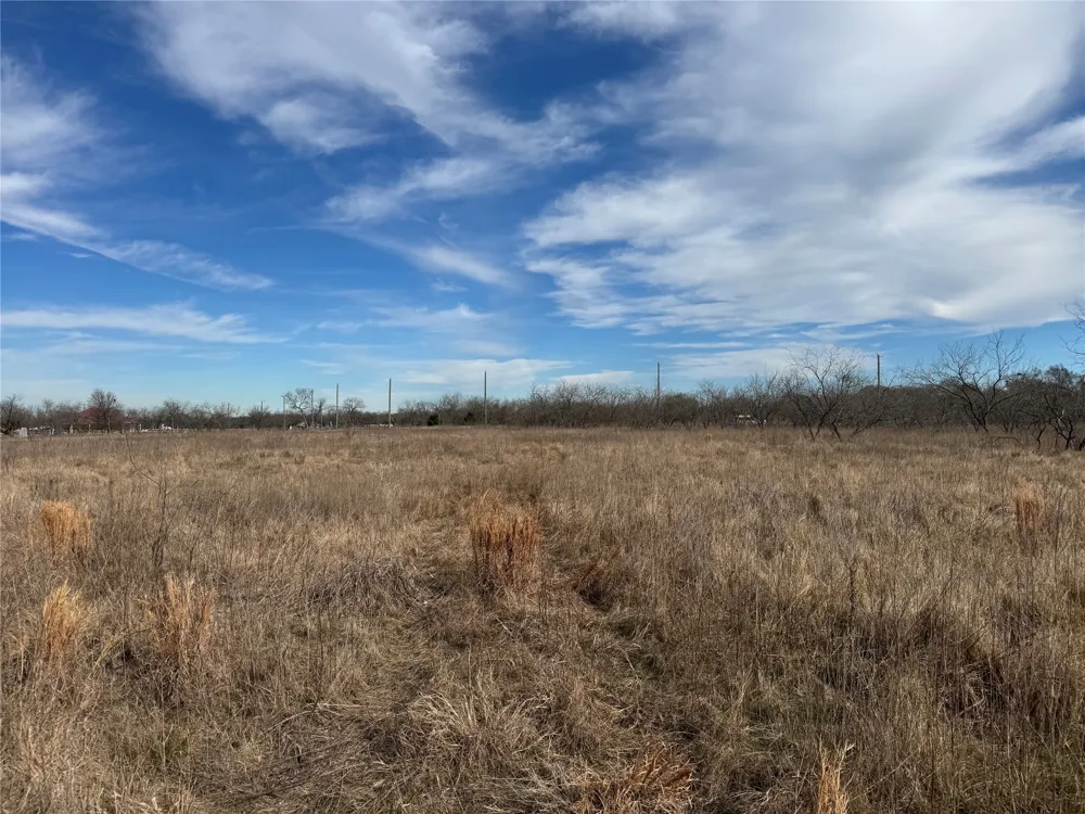 2 Boren Private Road Wortham, TX 76693