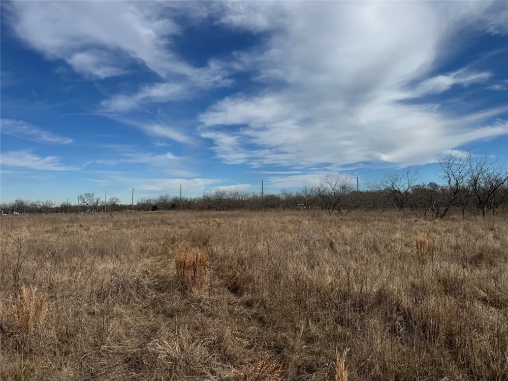 2 Boren Private Road Wortham, TX 76693