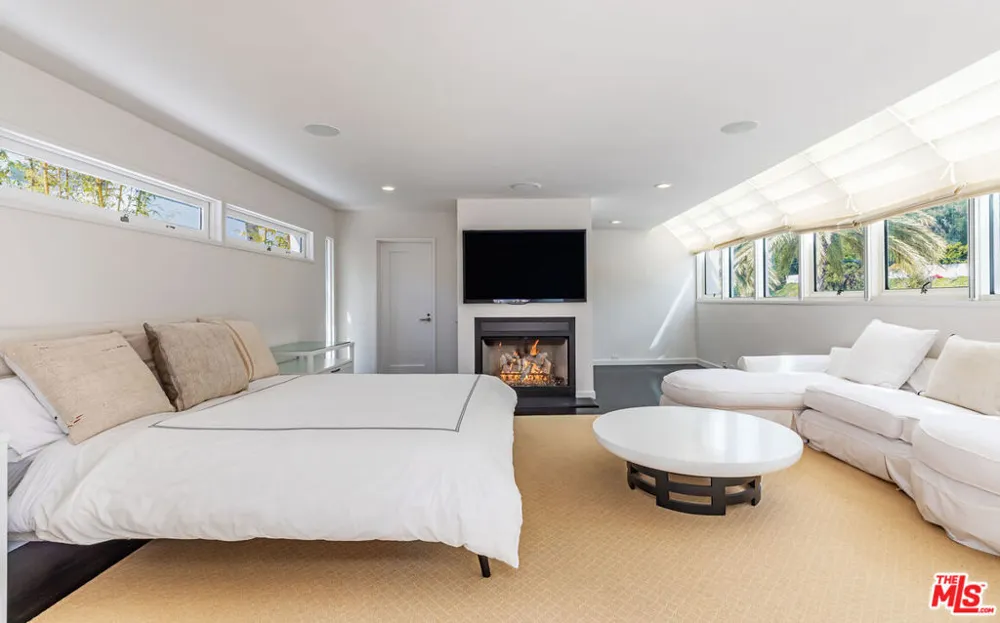 27420 Pacific Coast Highway Malibu, CA 90265