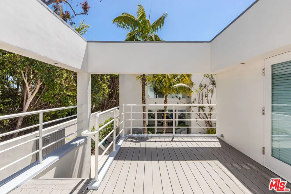 27420 Pacific Coast Highway Malibu, CA 90265