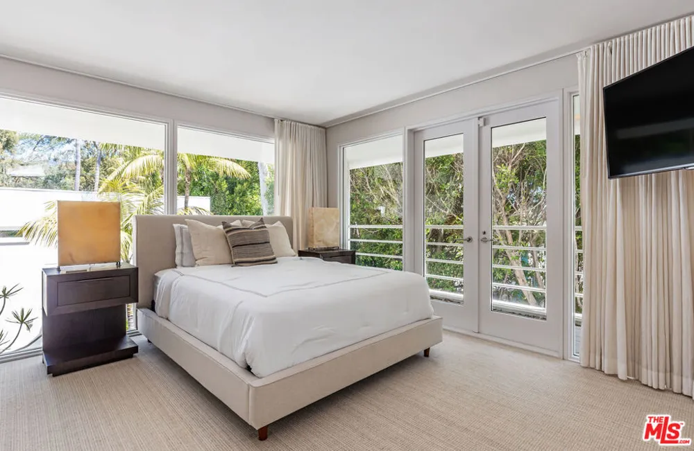 27420 Pacific Coast Highway Malibu, CA 90265