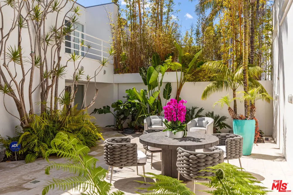 27420 Pacific Coast Highway Malibu, CA 90265