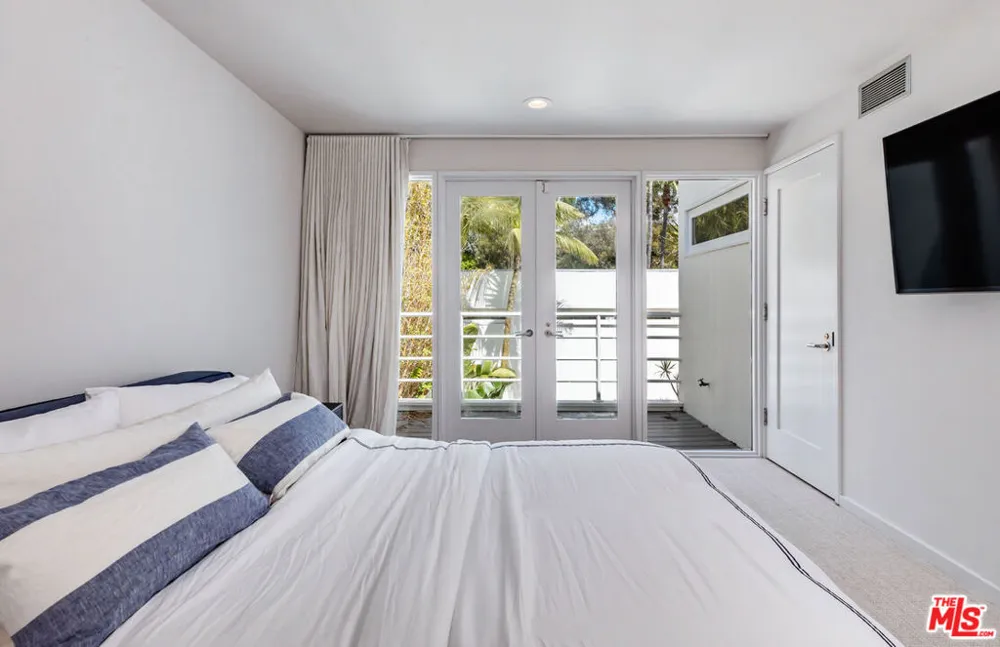 27420 Pacific Coast Highway Malibu, CA 90265