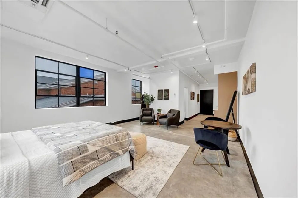 1805 HARVARD AVENUE #306 College Park, GA 30337