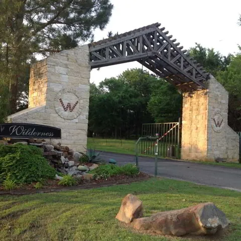 128 Lincoln Drive