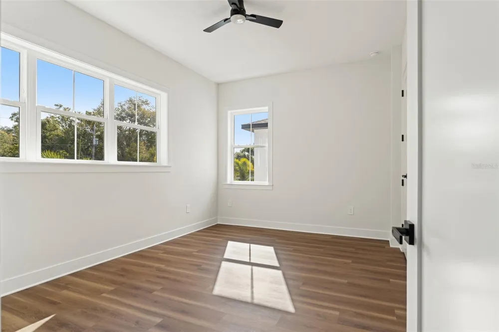 10194 HODSON PLACE Seminole, FL 33776