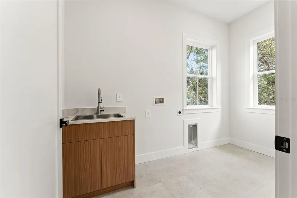 10194 HODSON PLACE Seminole, FL 33776