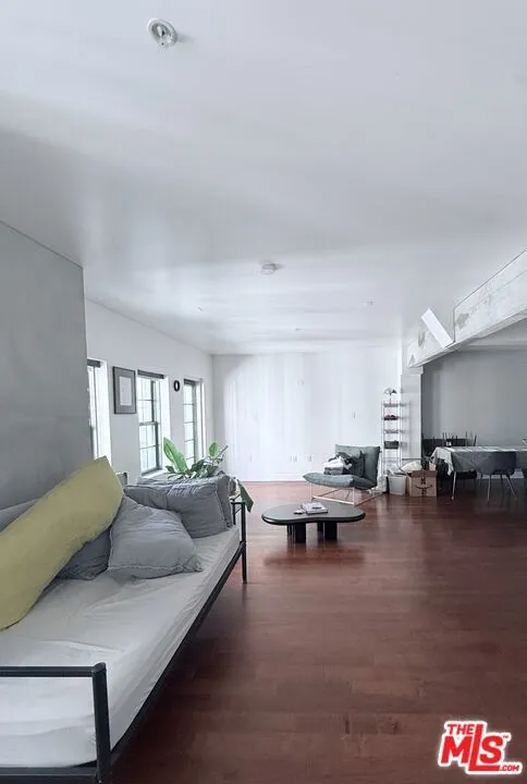 416 S Spring Street #905 Los Angeles, CA 90013