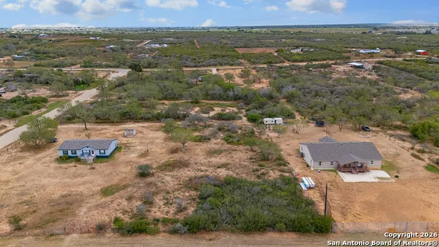 138 County Road 2665 Devine, TX 78016