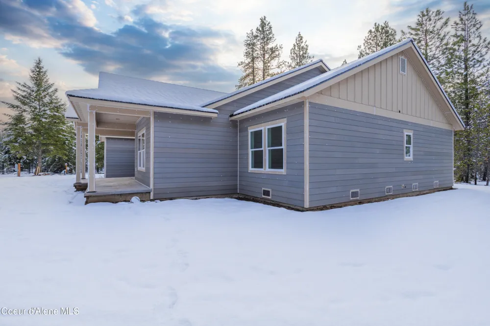 150 Atlanta Way Spirit Lake, ID 83869