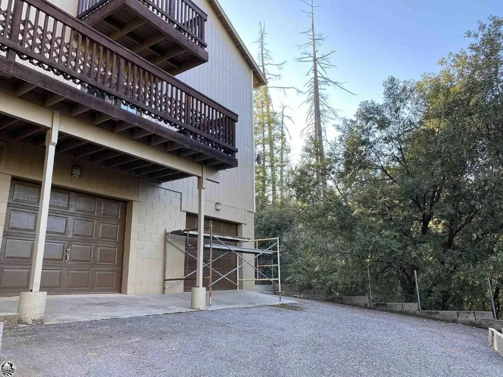 18537 Dome Ct Groveland, CA 95321