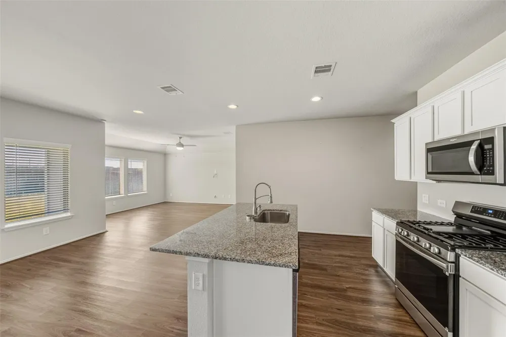 20342 Green Mountain Drive New Caney, TX 77357