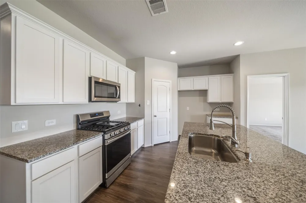 20342 Green Mountain Drive New Caney, TX 77357