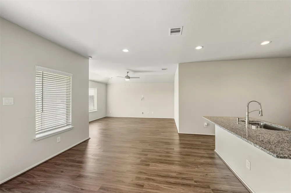 20342 Green Mountain Drive New Caney, TX 77357