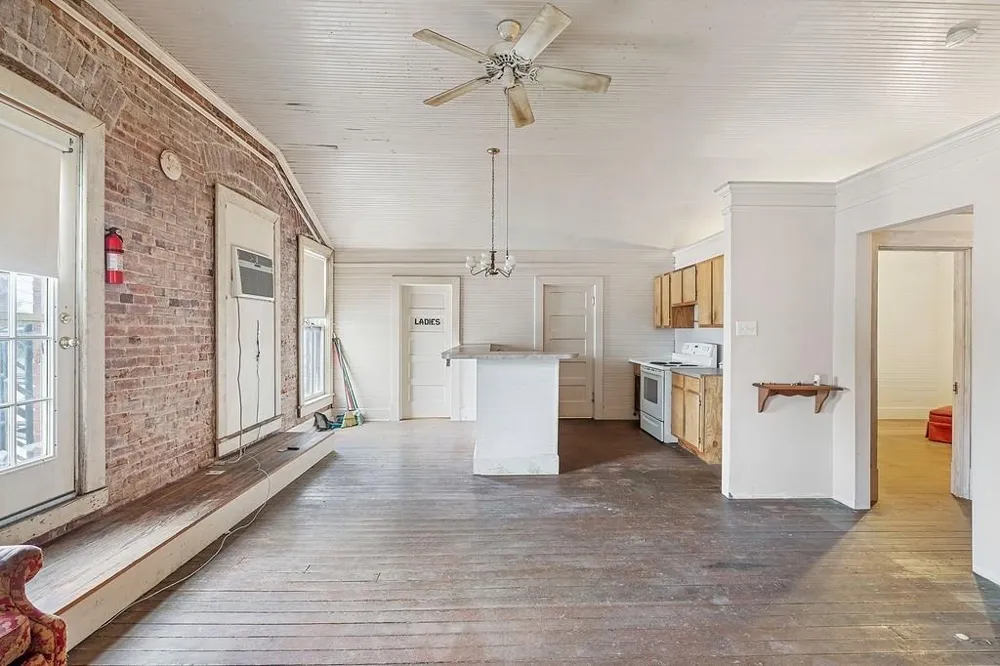107 E Main Street Eagle Lake, TX 77434