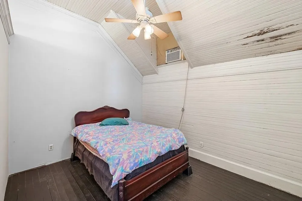 107 E Main Street Eagle Lake, TX 77434