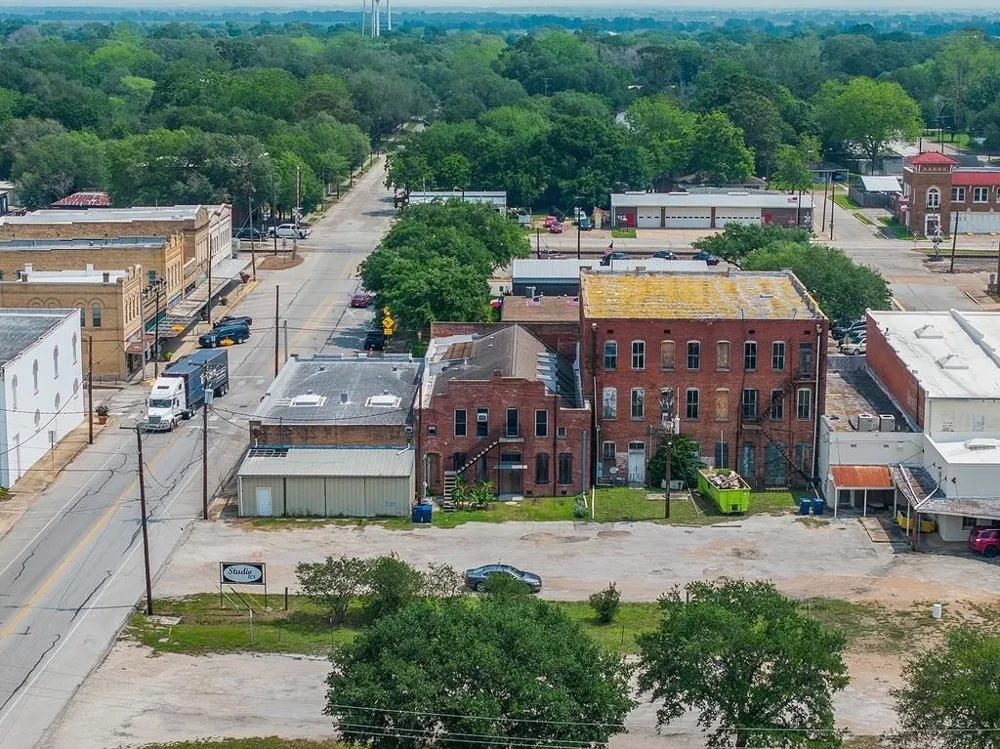 107 E Main Street Eagle Lake, TX 77434