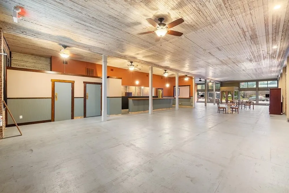 107 E Main Street Eagle Lake, TX 77434