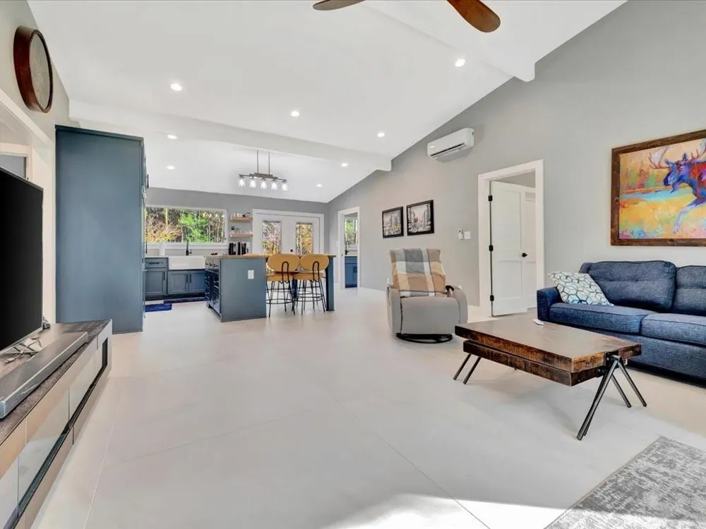 1185 County Road 4921 Etoile, TX 75944