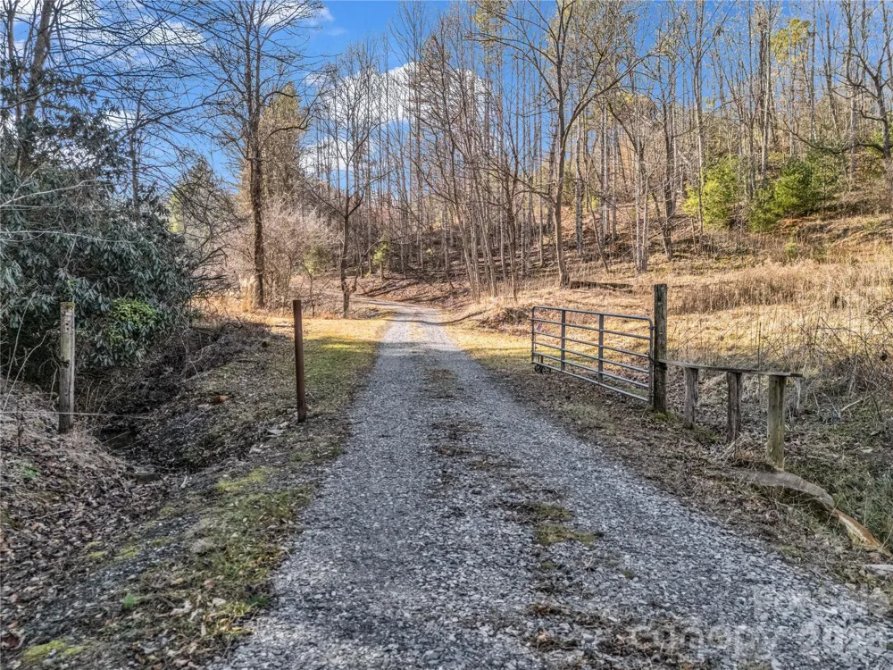 530 Mine Creek Road Bakersville, NC 28705