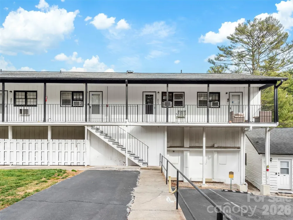 130 Old Mill Road #223 Flat Rock, NC 28731
