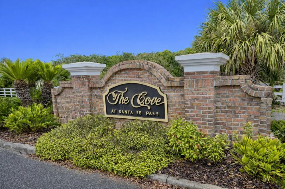 21103 NE 117TH AVENUE Waldo, FL 32694