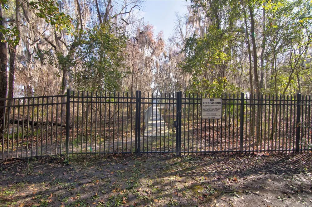 21103 NE 117TH AVENUE Waldo, FL 32694