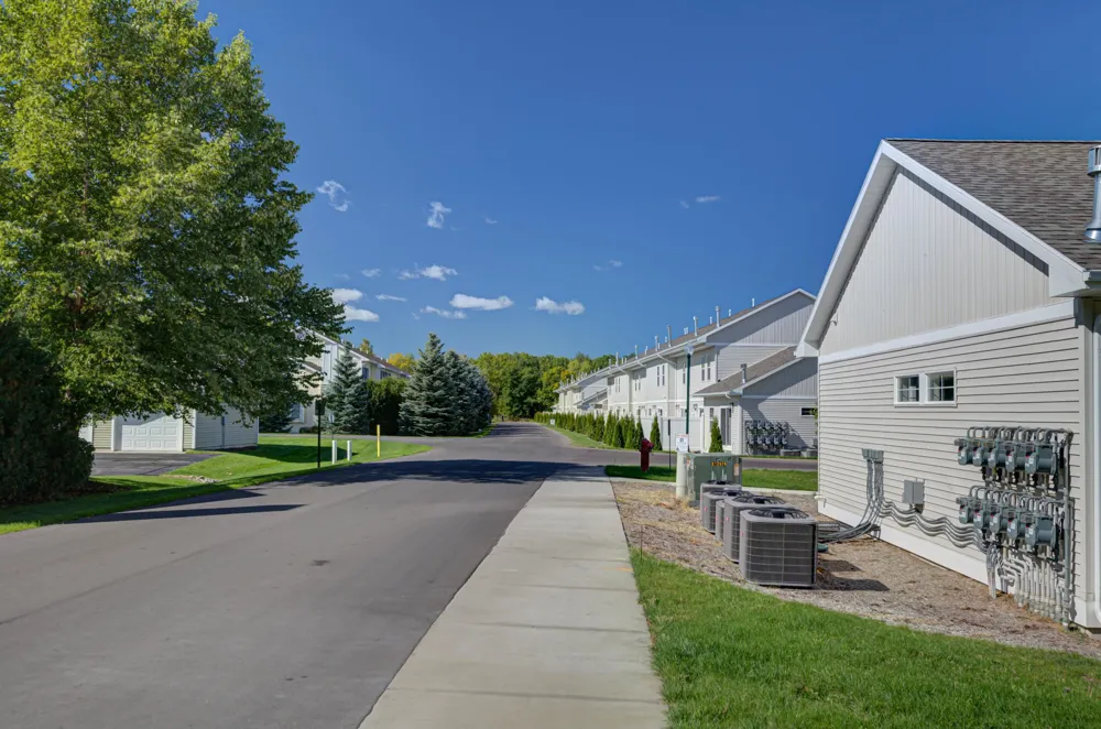 1502 Simsbury Street Garfield Charter Township, MI 49686