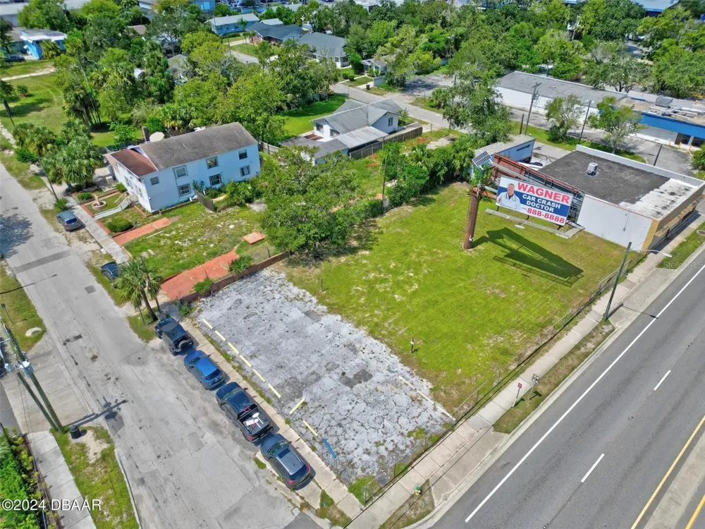 RIDGEWOOD AVENUE Daytona Beach, FL 32114