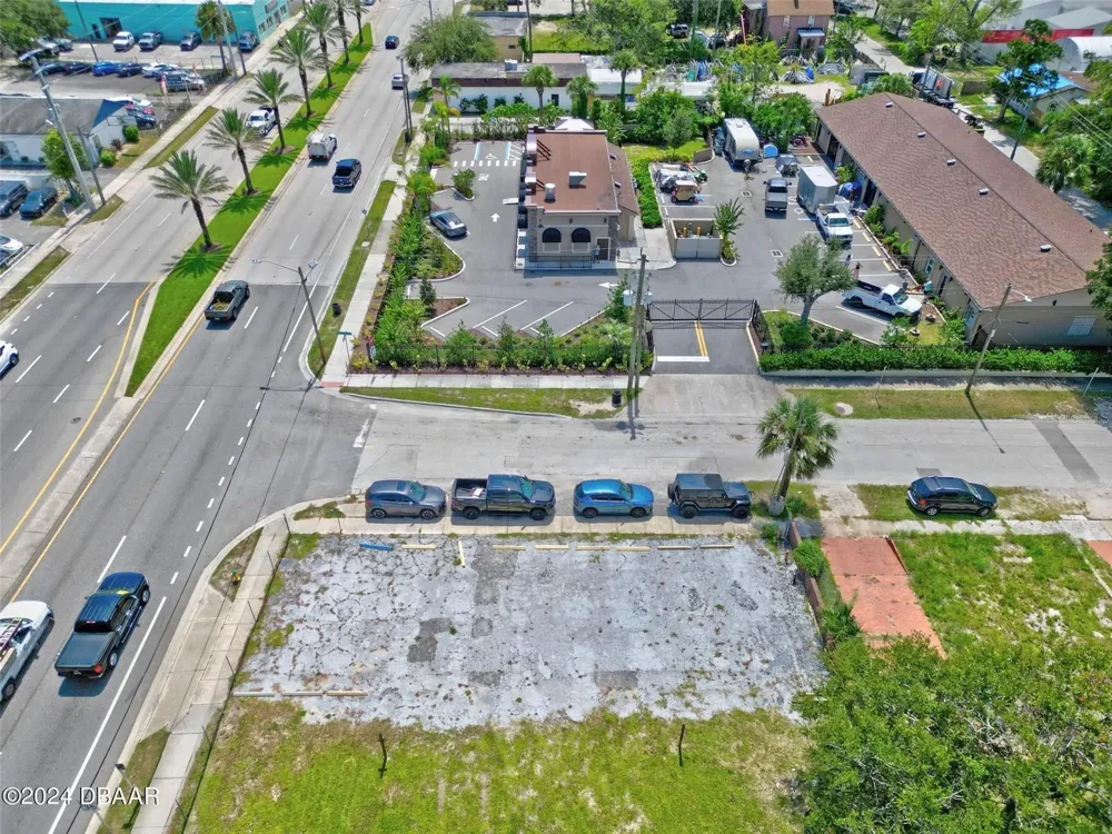 RIDGEWOOD AVENUE Daytona Beach, FL 32114