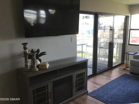 1571 S Atlantic Avenue #204